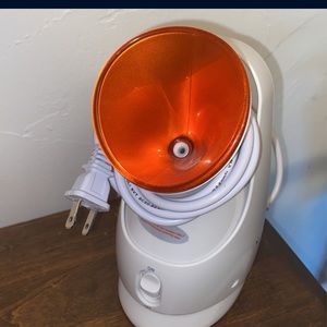 Facial steamer